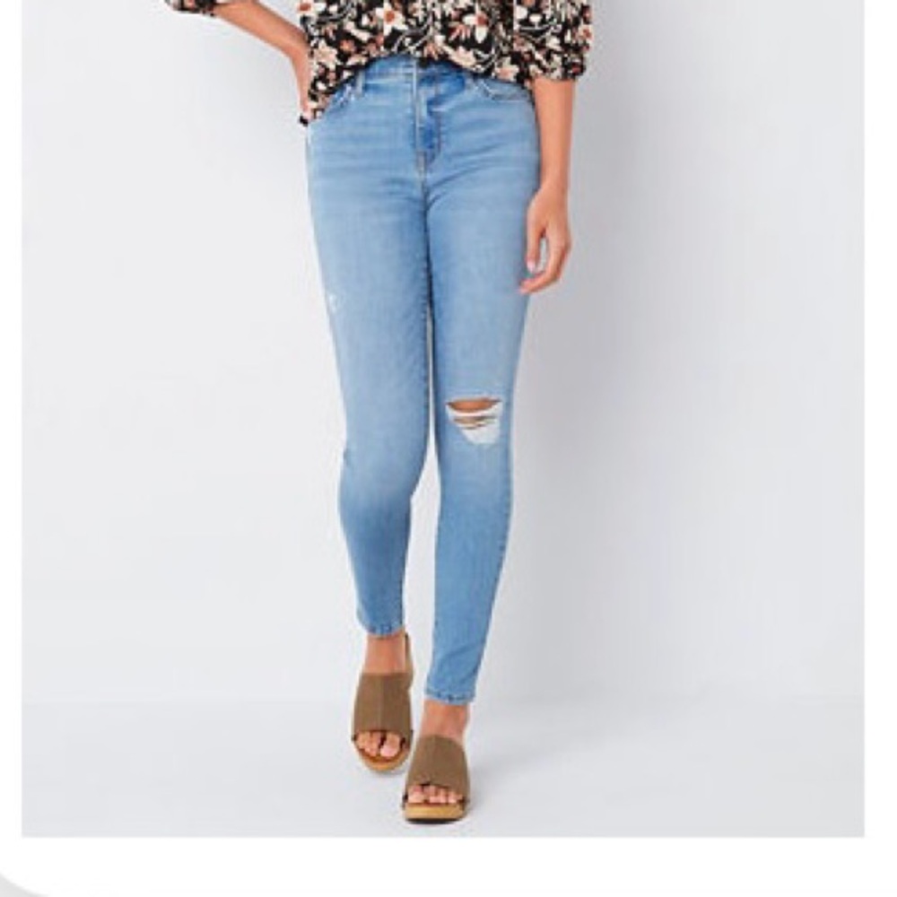 a.n.a Ripped Womens High Rise
Skinny Fit Jegging Jean misses | 14 |